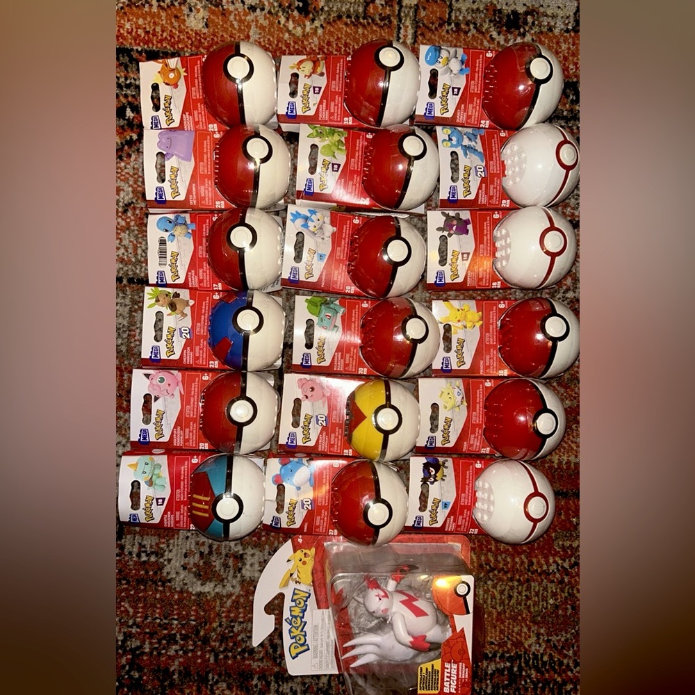 Large Pokémon Lego and Figurines Lot